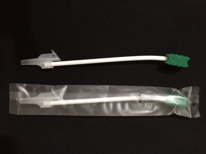 Disposable Dental Sponge Brush with Suction for Cleaning Use